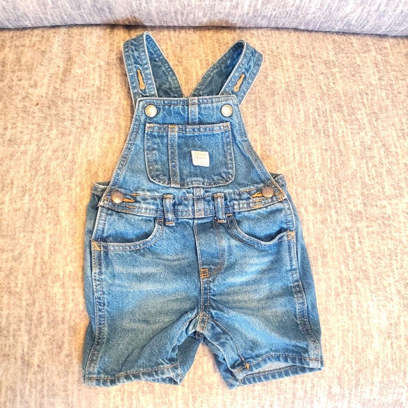 Old Navy Other - Old Navy Baby Shortalls 12-18 months